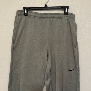 Large grey nike men’s sweat pants